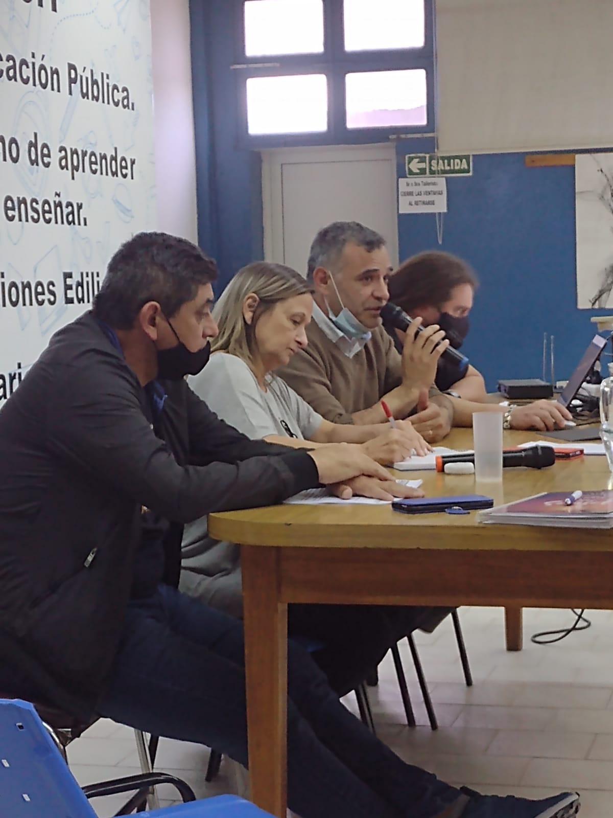 En este momento estás viendo Reunión de UnTER con afiliadxs de seccional Roca-Fiske Menuco por viviendas