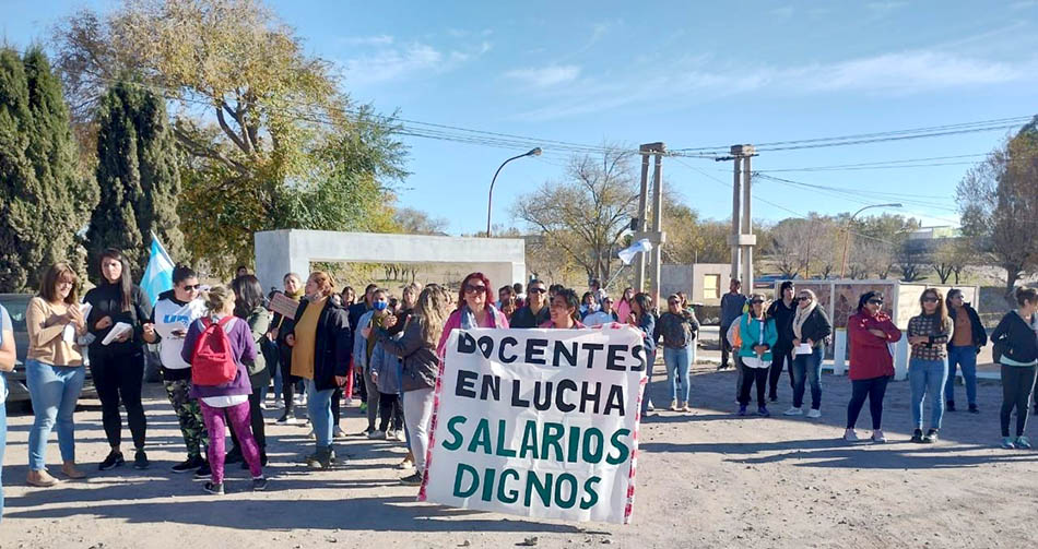 En este momento estás viendo 98% de adhesión al segundo día de paro y marchas locales