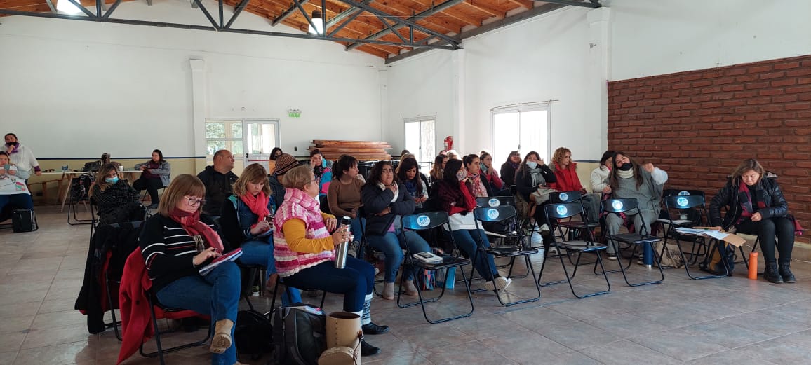 En este momento estás viendo Segundo encuentro de Educación Primaria en seccional Cinco Saltos