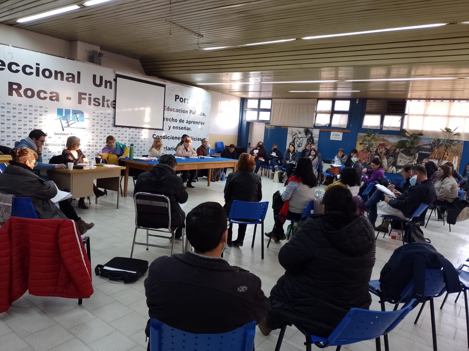 Lee más sobre el artículo Encuentro Regional de Educación Primaria Roca- Fiske Menuco y Allen