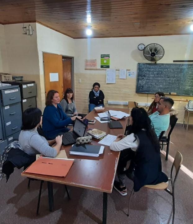 Lee más sobre el artículo Recorrida por instituciones educativas de Catriel y presencia en encuentro de delegadxs