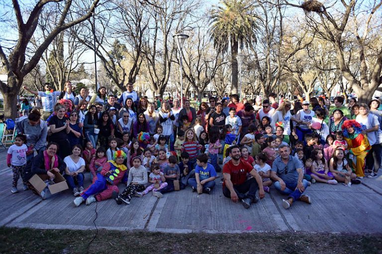 Lee más sobre el artículo UnTER celebró a la niñez en la Carpa de la Dignidad Docente