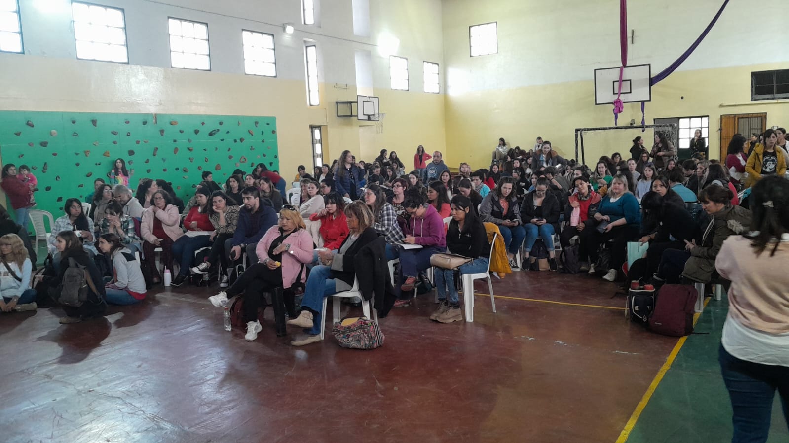 Lee más sobre el artículo Asamblea de ingreso a la docencia en Bariloche