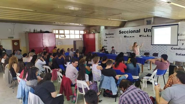 Lee más sobre el artículo Jornada prevención de riesgo en la escuela en Roca – Fiske Menuco