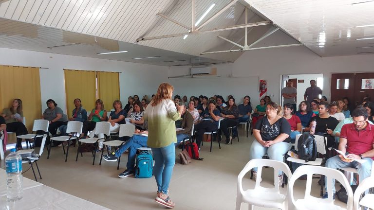 Lee más sobre el artículo <strong>Jornada del Departamento de Salud «prevención de riesgo en la escuela» en seccional San Antonio </strong>