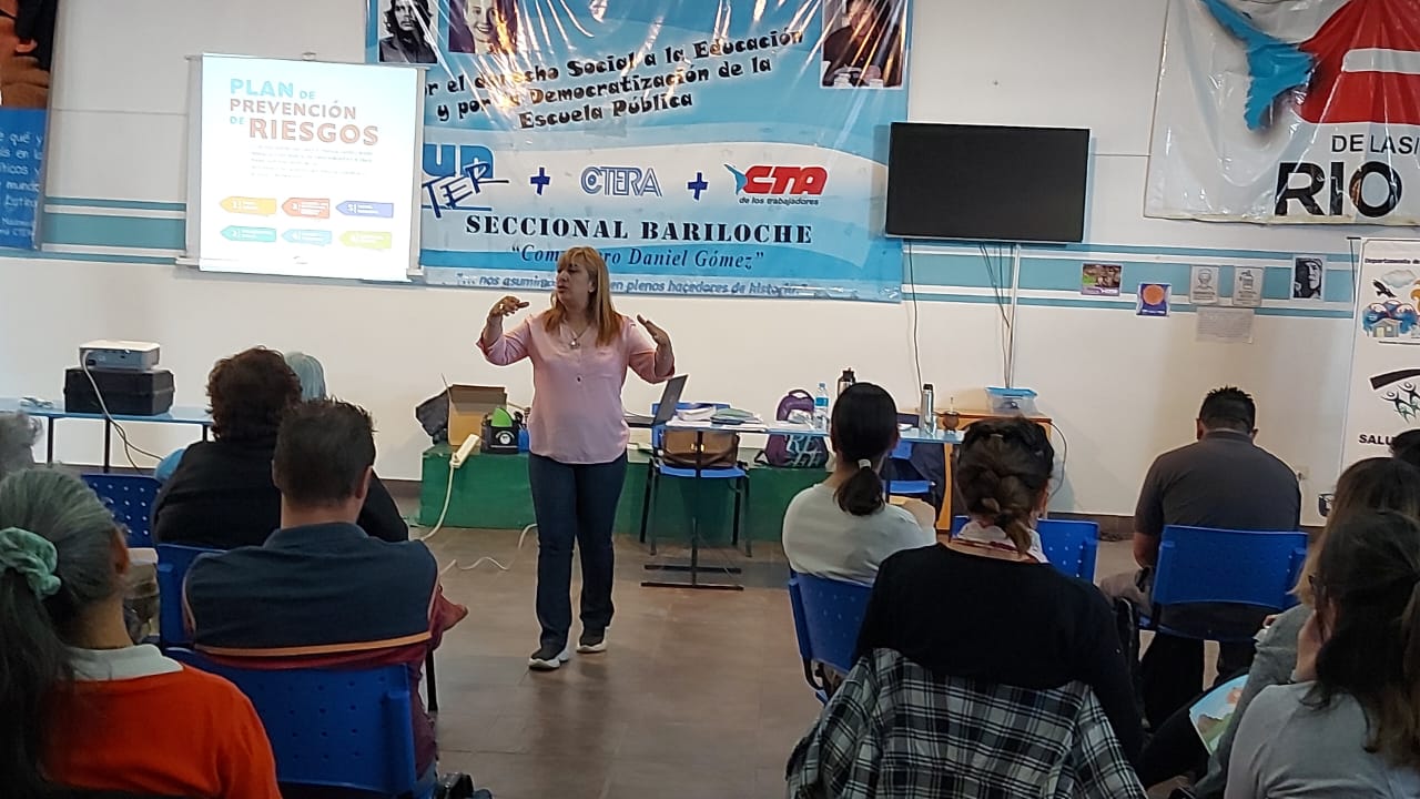 Lee más sobre el artículo <strong>Jornada del Departamento de Salud «prevención de riesgo en la escuela» en seccional Bariloche</strong>