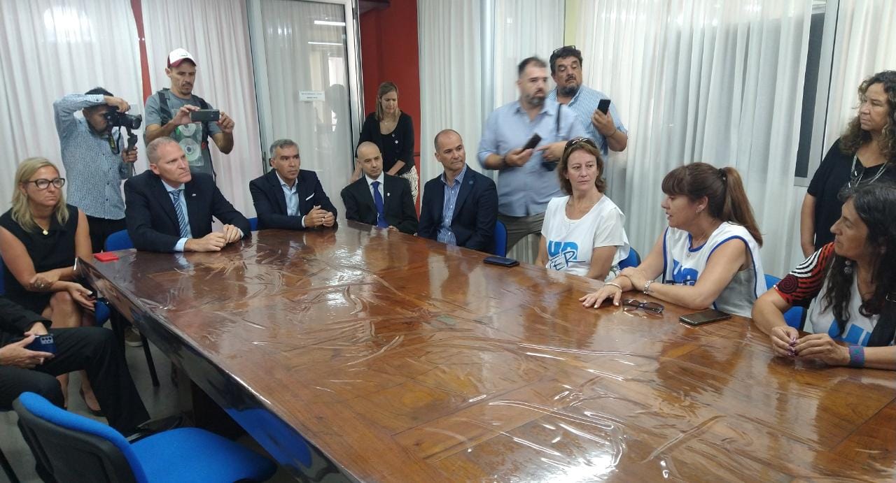 En este momento estás viendo UnTER reclamó en la Legislatura mayor presupuesto para Educación y reiteró el cumplimiento efectivo del último acuerdo paritario