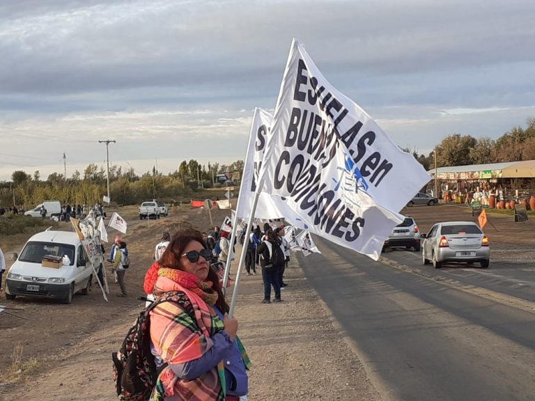 Lee más sobre el artículo UnTER paro y movilización en las rutas de la provincia