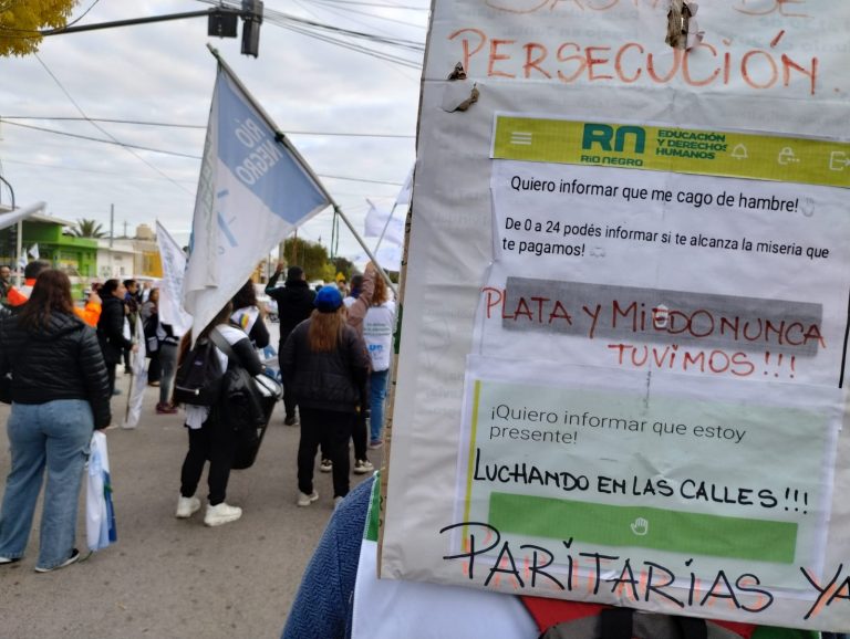 Lee más sobre el artículo Acciones regionales, lxs trabajadorxs de la educación no bancan presiones