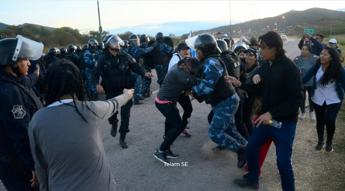 Lee más sobre el artículo UnTER repudia la violencia y represión en Salta