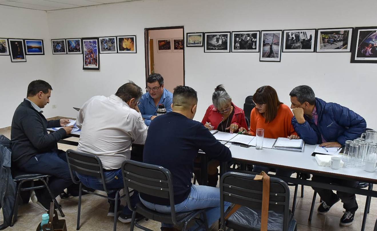 En este momento estás viendo Se concretó la reunión de política educativa solicitada por UnTER