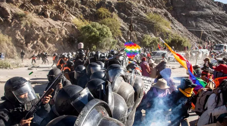 En este momento estás viendo En defensa de la democracia, solidaridad con la lucha del pueblo jujeño