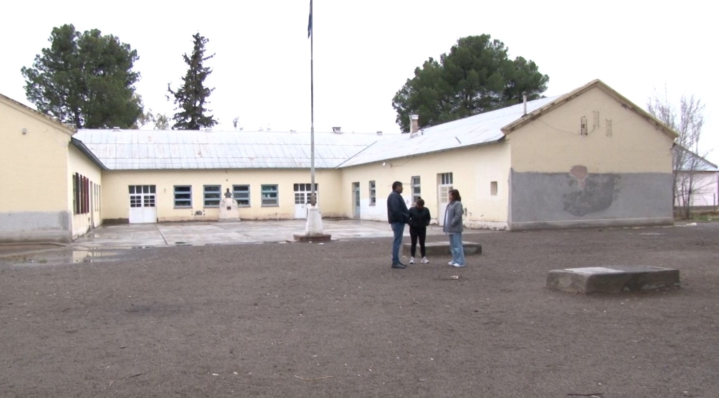 En este momento estás viendo UnTER recorrió escuelas en Almafuerte