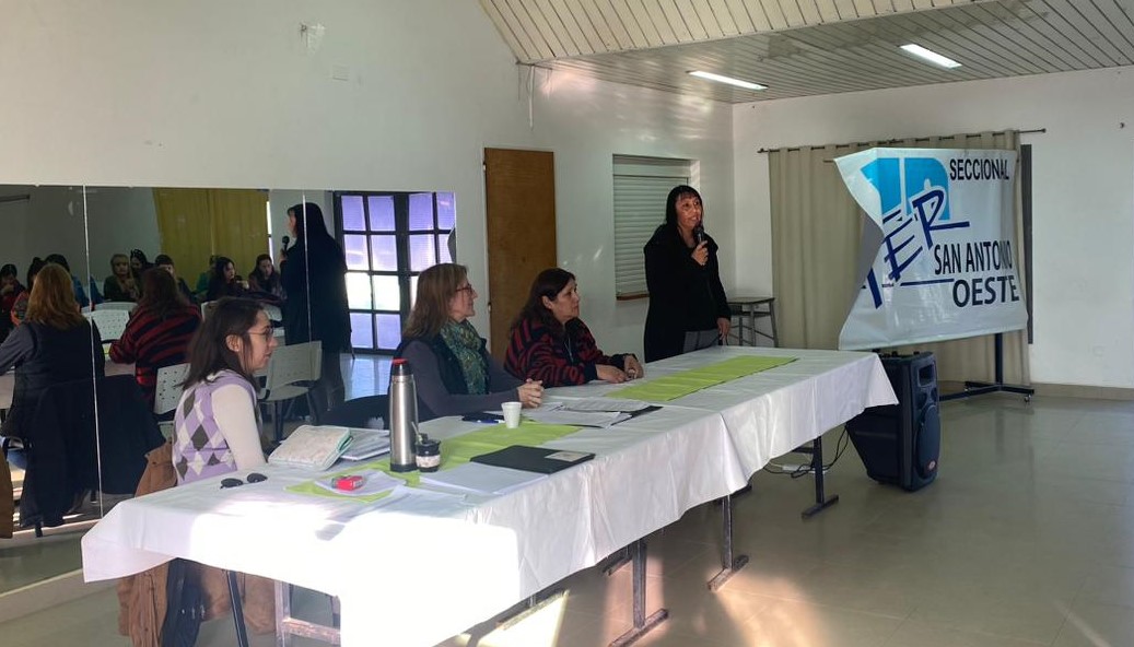 En este momento estás viendo Primer encuentro de Técnicxs de Apoyo Escolar en SAO