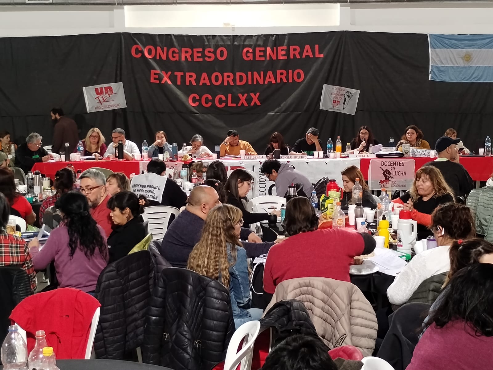 En este momento estás viendo El Congreso de UnTER resolvió la aceptación de la propuesta salarial del gobierno con condicionamientos