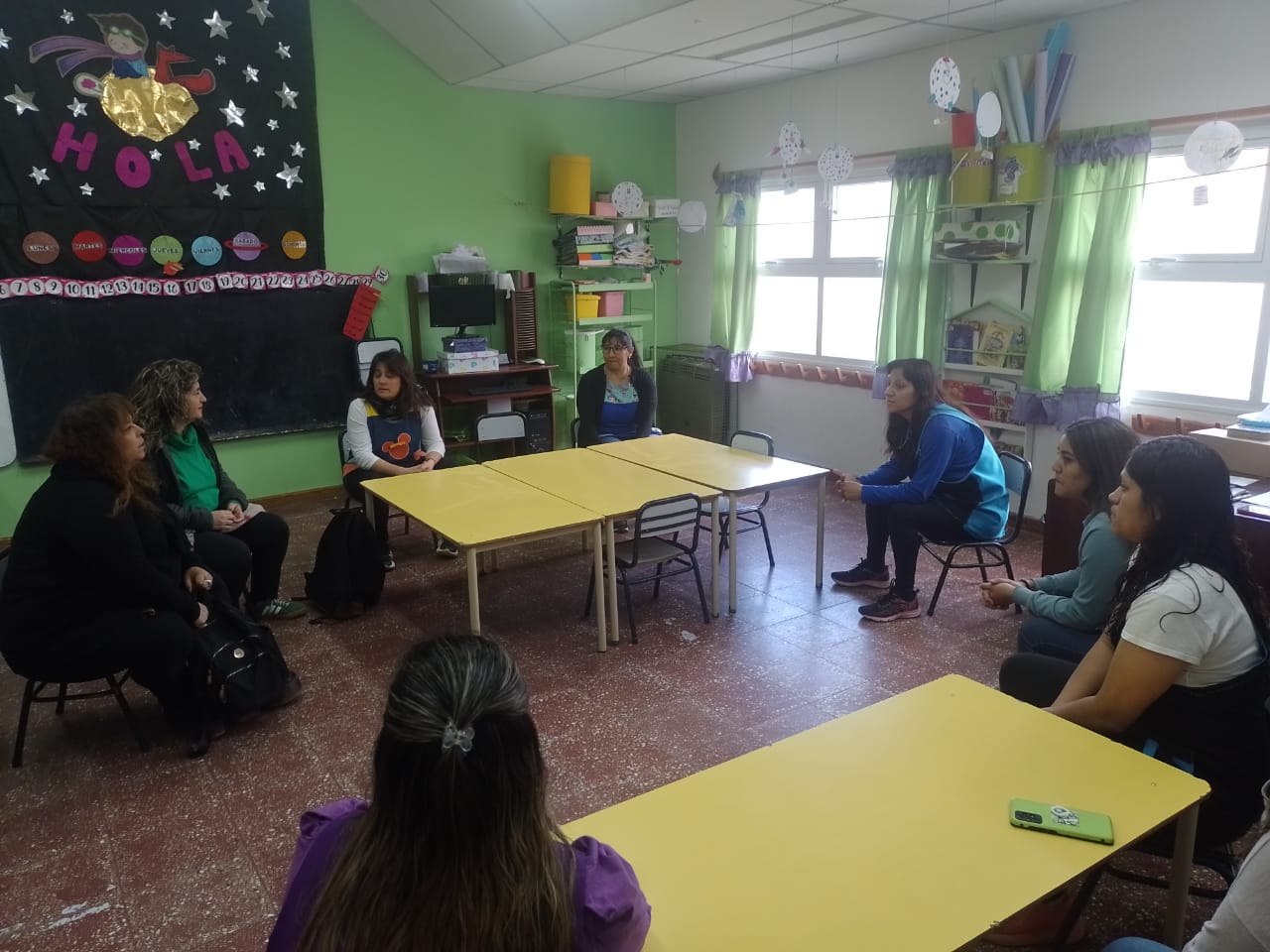 En este momento estás viendo Recorrida por instituciones educativas de distintos niveles en la Seccional Jacobacci