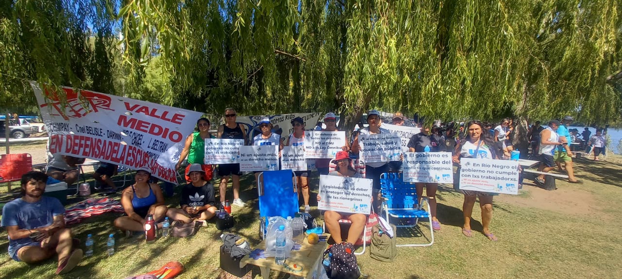 En este momento estás viendo UnTER continúa acompañando la Regata del Río Negro