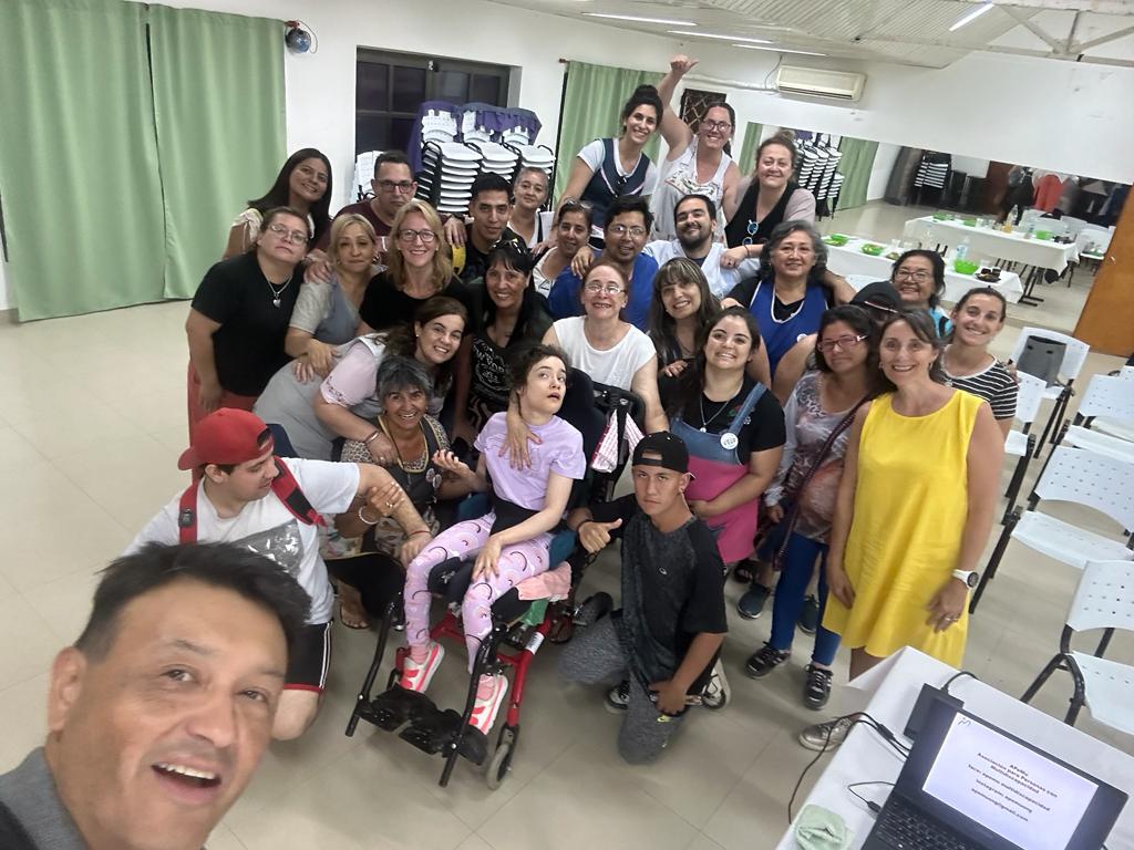 En este momento estás viendo Celebramos con la comunidad educativa de SAO la creación de la Escuela Cooperativa y Laboral N° 9