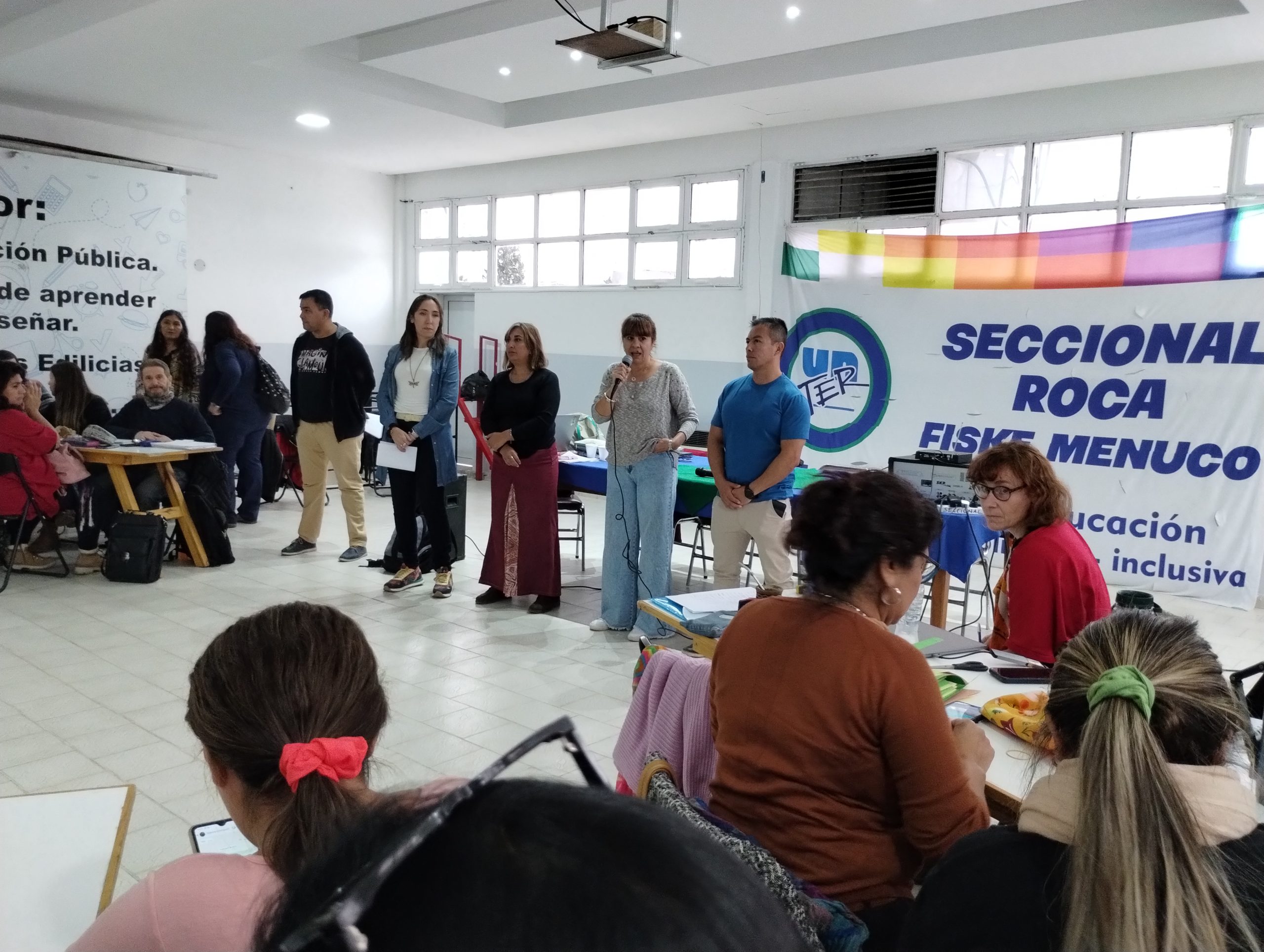 En este momento estás viendo Encuentro provincial de revisión de la ESRN en Roca-Fiske Menuco