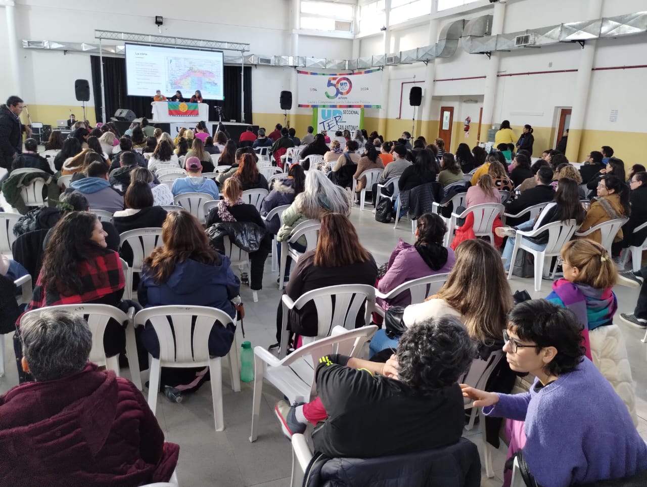 Lee más sobre el artículo Segunda jornada de la feria del libro itinerante en San Antonio Oeste