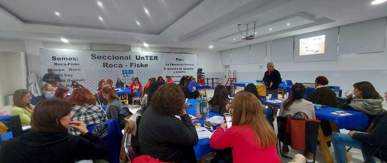Lee más sobre el artículo Jornada de formación para el concurso de ascenso a cargos supervisivos