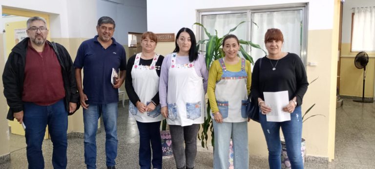 Lee más sobre el artículo Recorrida por escuelas primarias de la Seccional Villa Regina