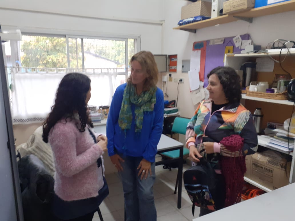 Lee más sobre el artículo Visita a instituciones educativas en El Bolsón
