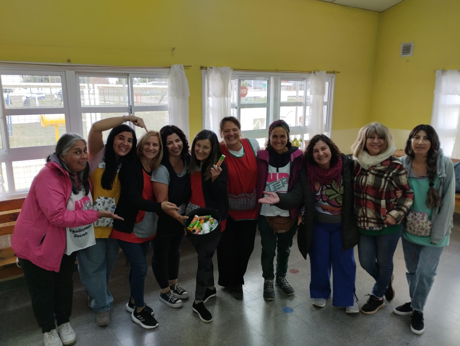 Lee más sobre el artículo Recorrida por instituciones educativas de Bariloche