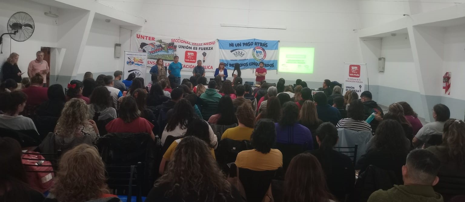 Jornada de formación del Departamento de Salud en la Escuela en Valle Medio
