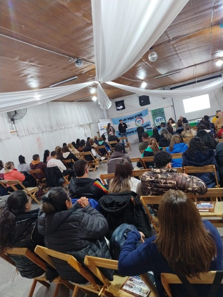 Lee más sobre el artículo Jornada de formación “La responsabilidad civil de las ART ante lxs trabajadorxs y el cuidado de la voz en la docencia” en Sierra Grande