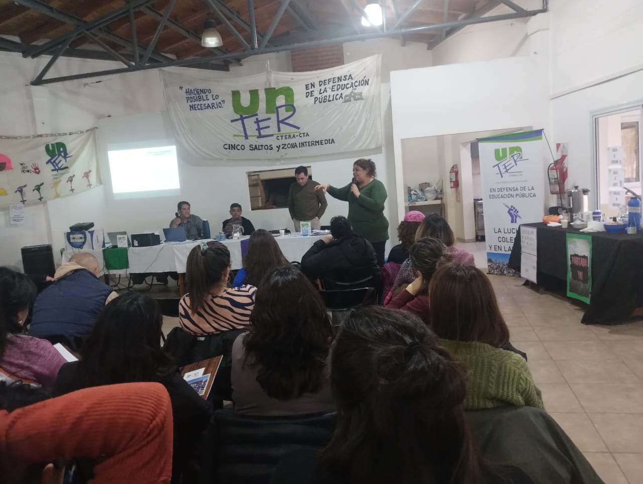 En este momento estás viendo Jornada de formación “La responsabilidad civil de las ART ante lxs trabajadorxs y el cuidado de la voz en la docencia” en Cinco Saltos