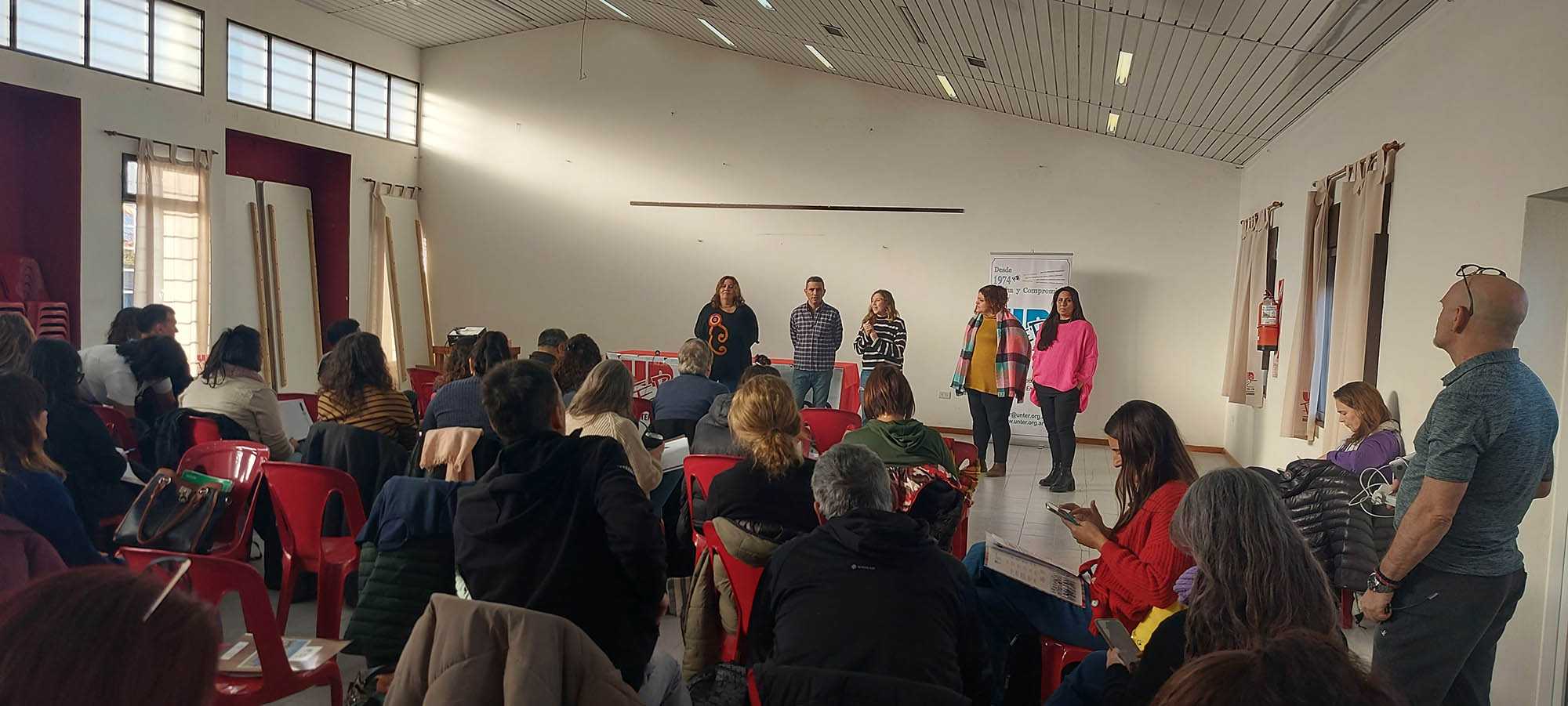 En este momento estás viendo Jornada de formación «Estrategias institucionales de escolarización de lxs estudiantes» en Río Colorado