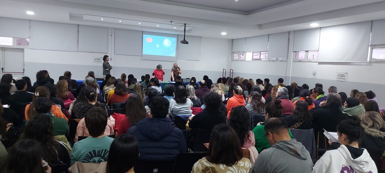 Lee más sobre el artículo Jornada sobre educación ambiental, arte y territorios en Roca – Fiske Menuco