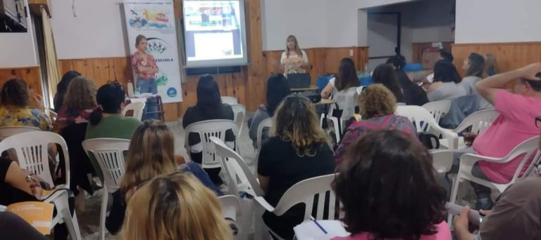 Lee más sobre el artículo Jornada de formación y presentación de material de prevención de riesgo en la escuela