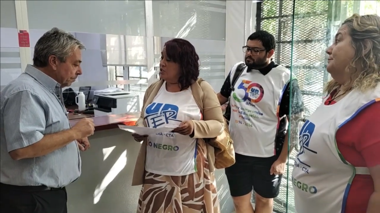 Lee más sobre el artículo UnTER se presentó en el Ministerio de Trabajo y exige la inmediata convocatoria a Paritaria Docente