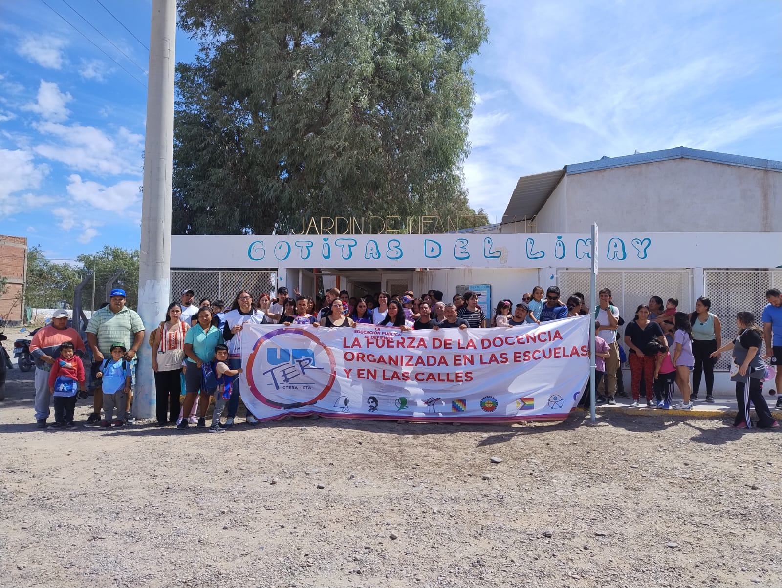 Lee más sobre el artículo Acompañamos a la Comunidad Educativa del Jardín N°114, de Balsa Las Perlas.