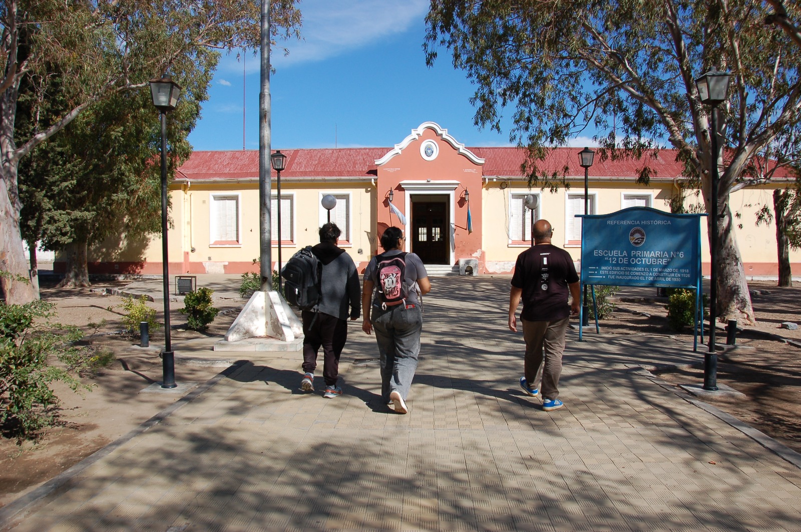 Lee más sobre el artículo UnTER recorrió escuelas en San Antonio Oeste y relevó graves problemas edilicios