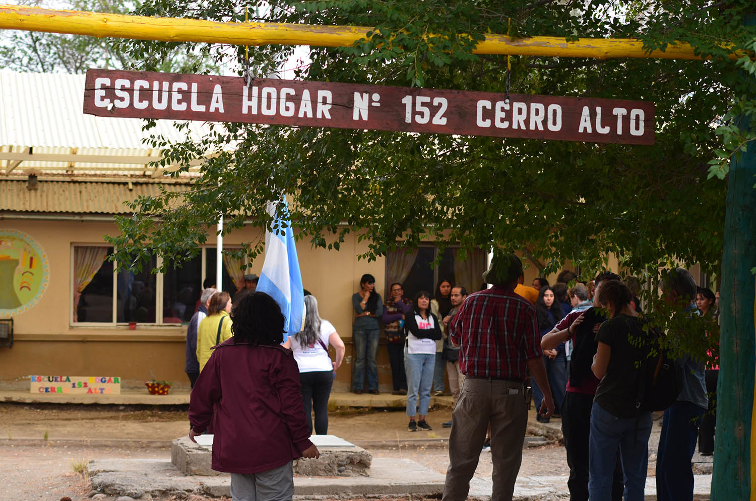 Lee más sobre el artículo No al cierre de la Escuela 152 de Cerro Alto
