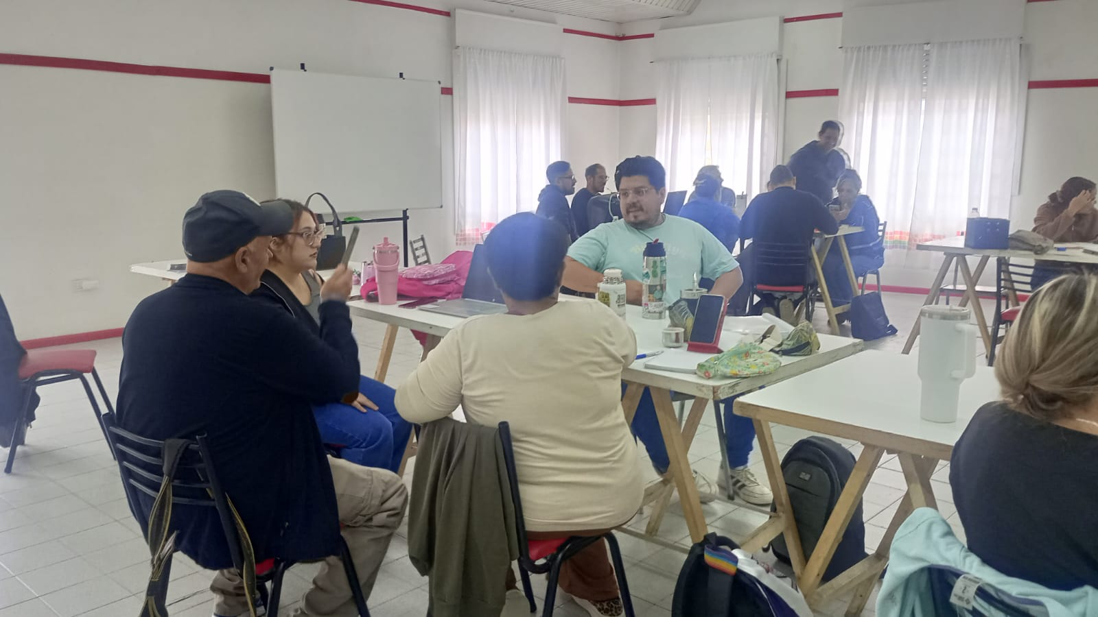 En este momento estás viendo Dando continuidad al trabajo colectivo en Nivel Medio