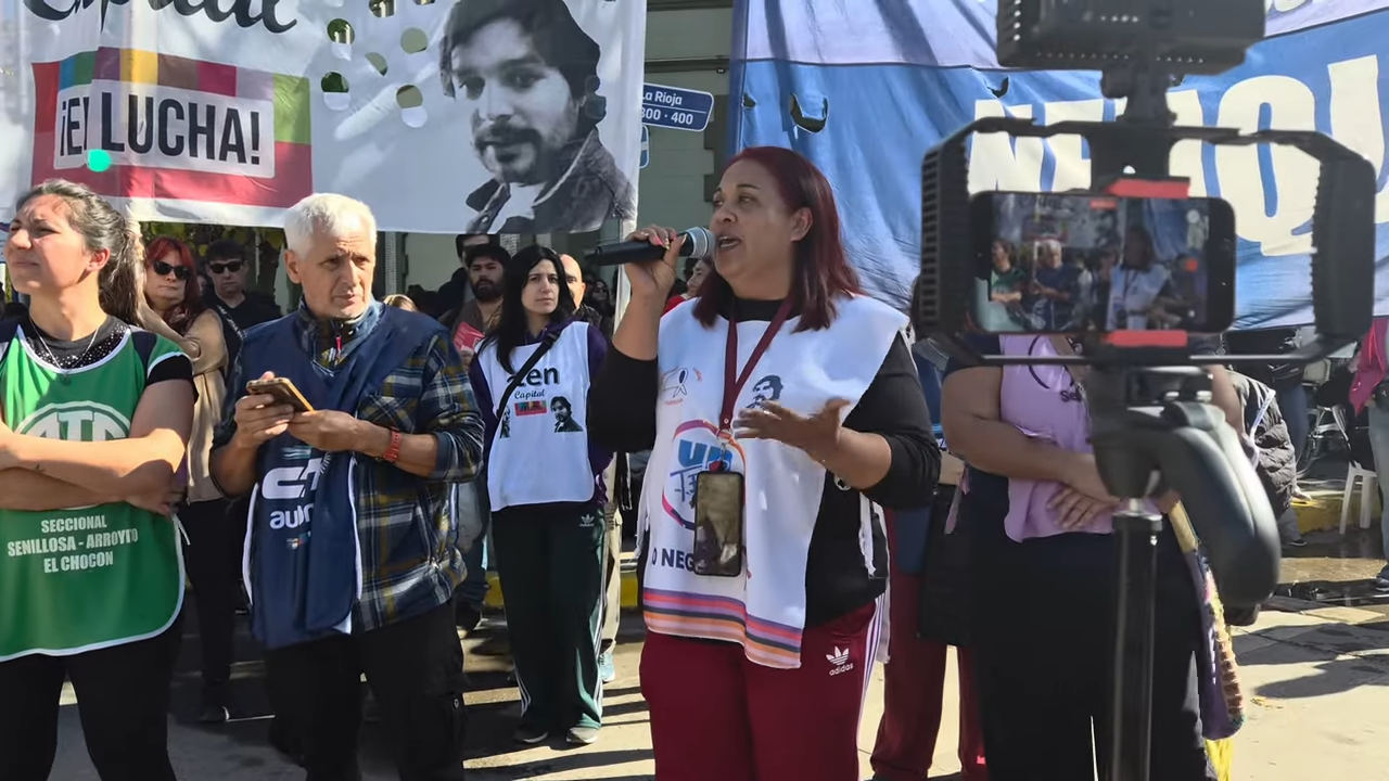 Lee más sobre el artículo Acompañamiento a la docencia neuquina